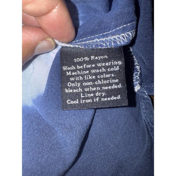 Rock & Republic Women’s XL Blue White Ombre Tie Dye Button Up Shirt 100% Rayon - Picture 4 of 5